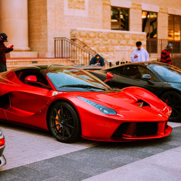 Najdroższe samochody świata: Luksus na czterech kółkach.