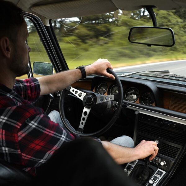 Wyścigi samochodowe: Przegląd najważniejszych imprez motorsportowych na świecie.